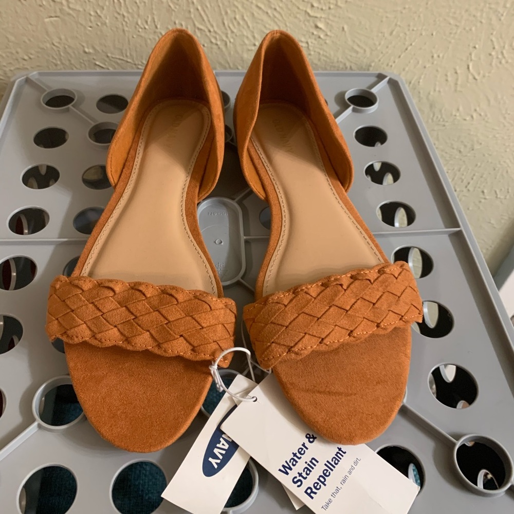 Old Navy brown suede flats